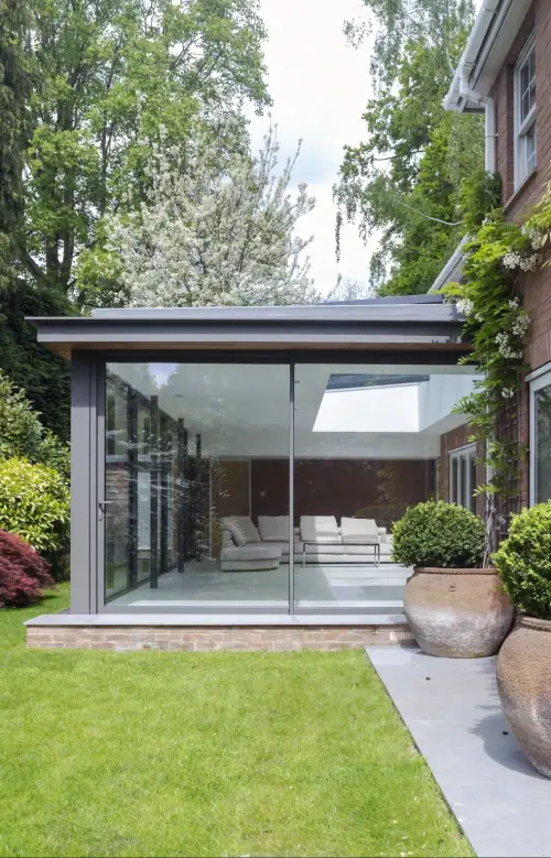 Everglade Windows' enhanced aïr 400SS Plus Aluminium Minimal Frame Sliding Door with slim aluminium frames and improved thermal performance.