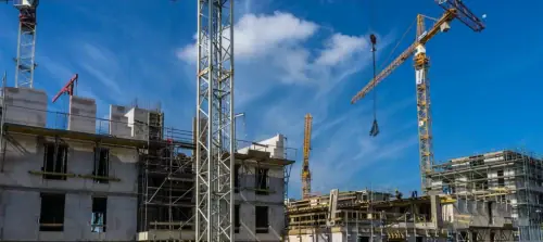 Brickies And Mortarboards – Hardhats To Have Equal Value