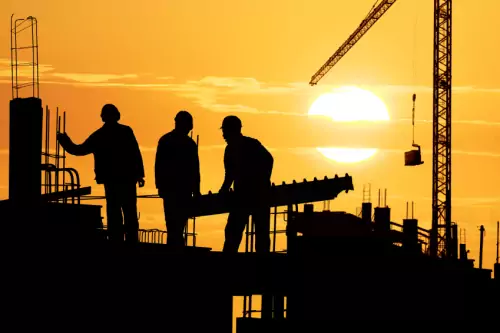 Migrant Salaries – What’s The Impact?